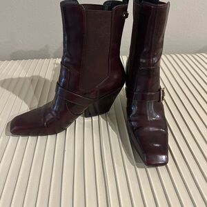 Elegant Sam Edelman Burgundy Leather Ankle Boots